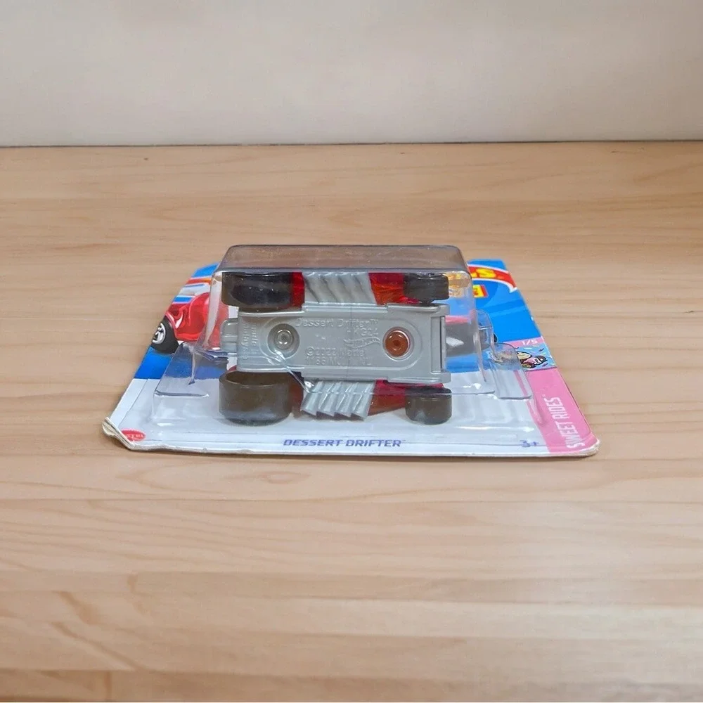 2023 Hot Wheels Dessert Drifter 1/5 Sweet Rides  8/250 Red Variant Cherry On Top